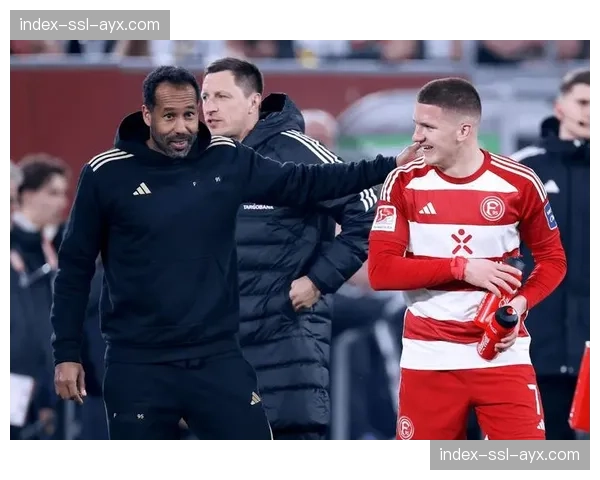 前德甲球员涉嫌操纵比赛的案件在杜塞尔多夫地方法院开庭 前德甲球员涉嫌操纵比赛的案件在杜塞尔多夫地方法院开庭